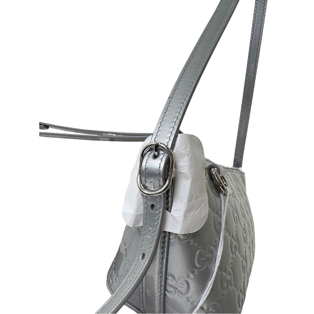 Gucci GG Emblem Metallic Silver Shoulder Bag - Picture 6 of 8